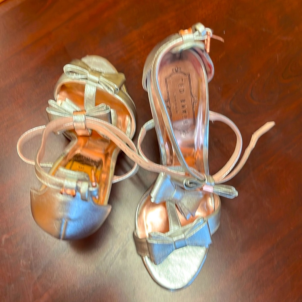 Ted Baker size 38 used very good condition